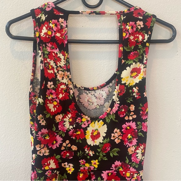 Banana Lemon Casual Mini Dress Size Small - Picture 5 of 9